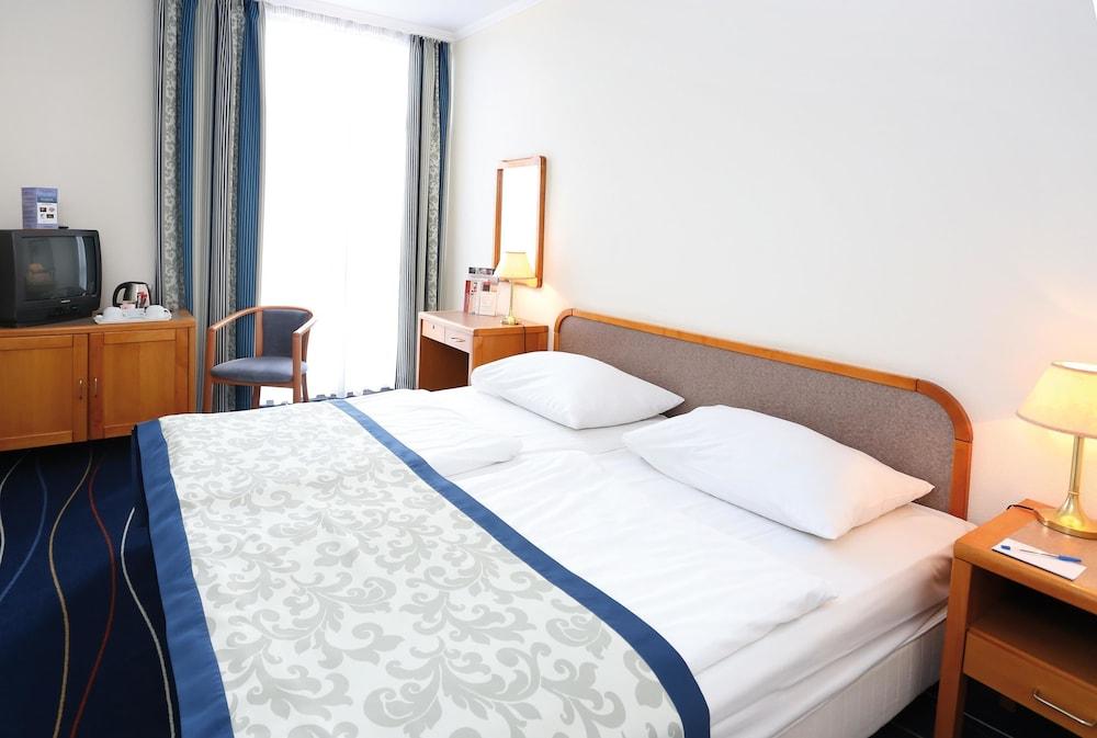 Danubius Raba Hotel 3*