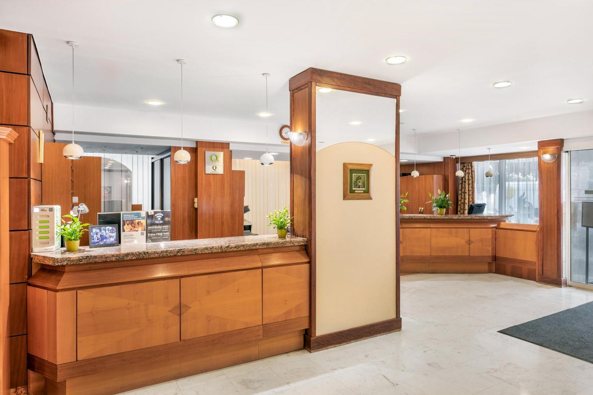Hotel Danubius Raba 3*