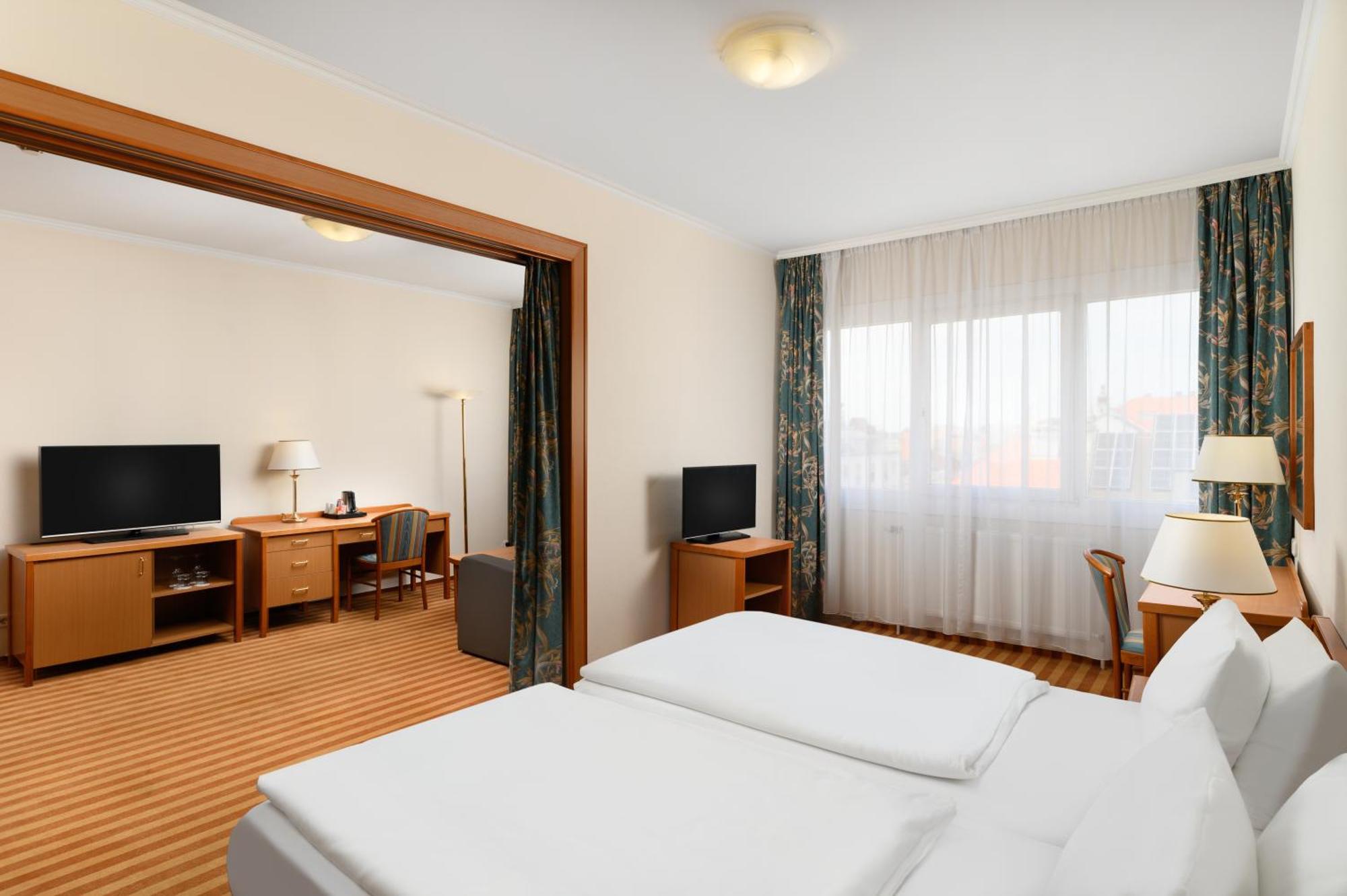 Hotel Danubius Raba 3*