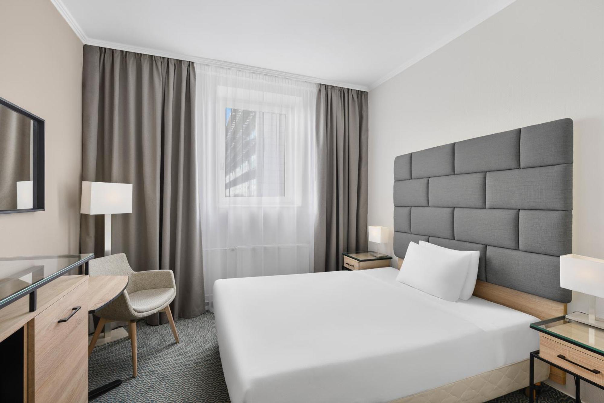 Hotel Danubius Raba 3*
