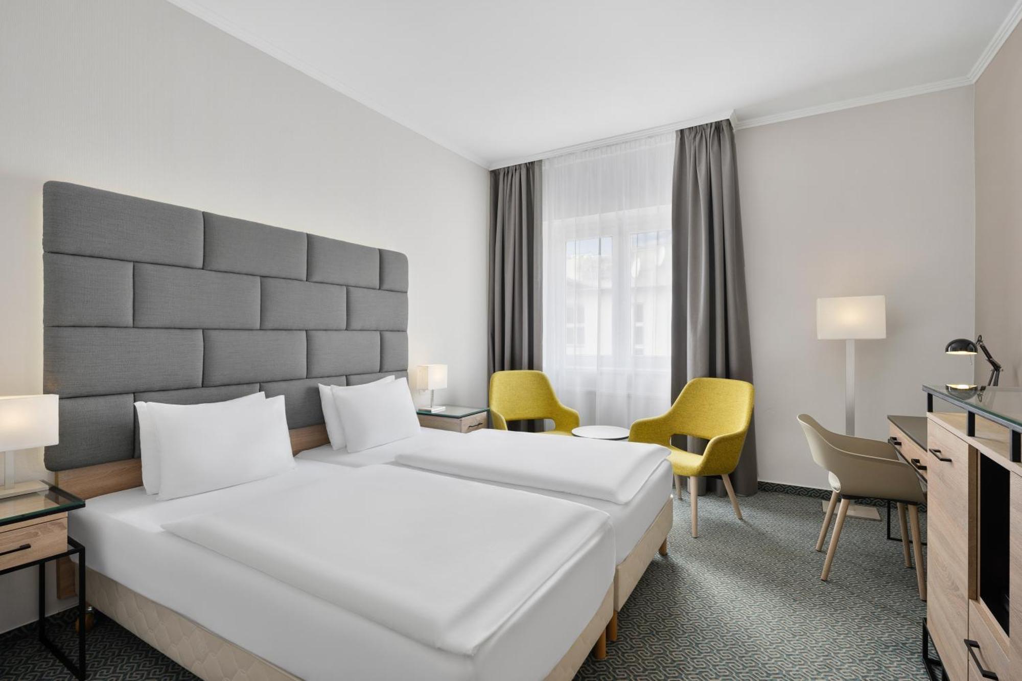 Hotel Danubius Raba 3*